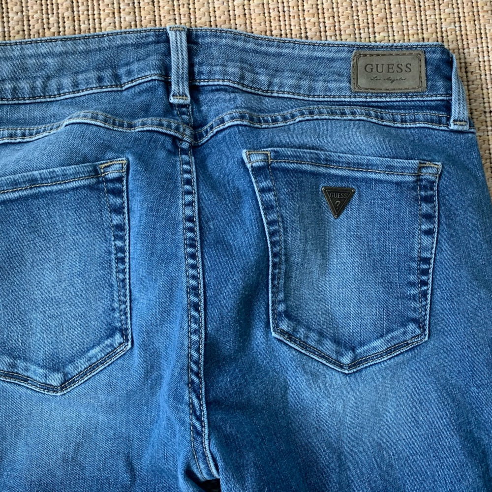 COPY - Women’s size 28.  GUESS jeans starlet boot cut.